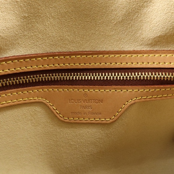 Authentic Louis Vuitton - Picture 10 of 12